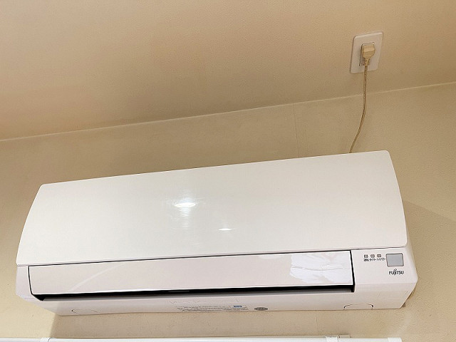 冷暖房器具