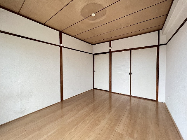 部屋４