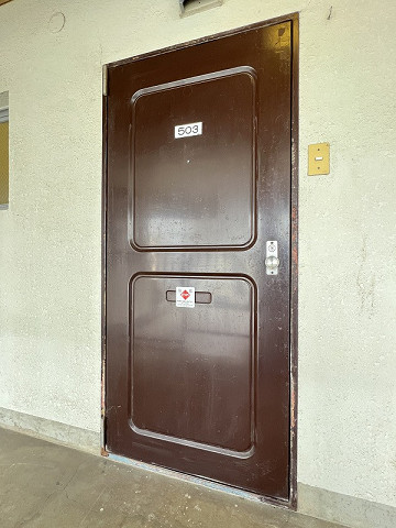 玄関３