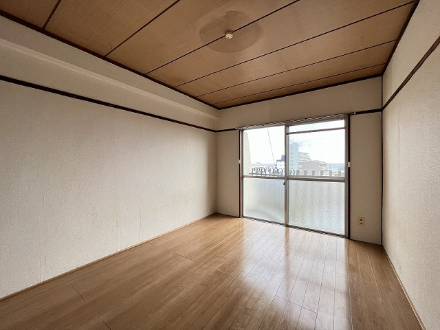 部屋３
