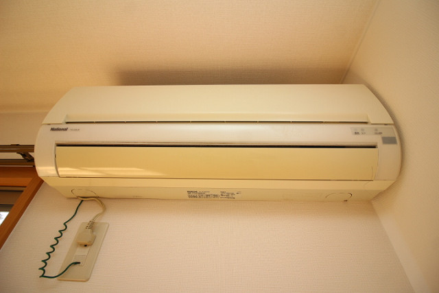 冷暖房器具