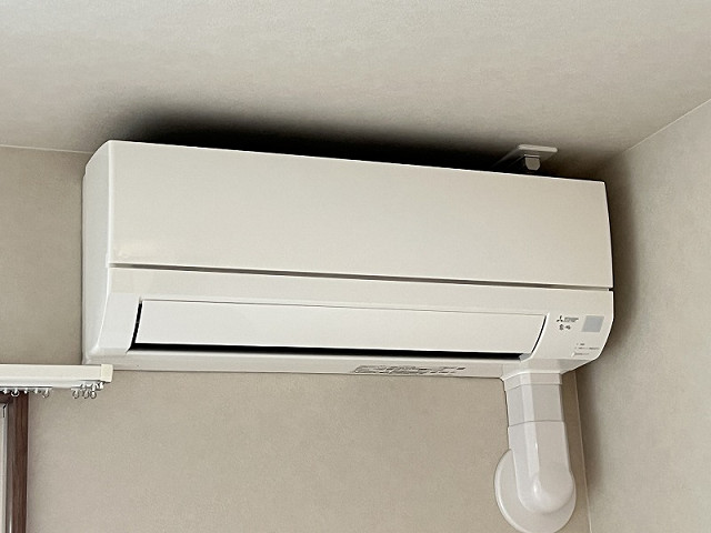 冷暖房器具