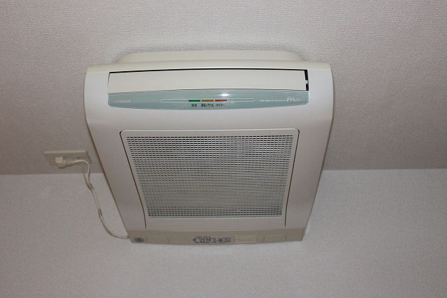 冷暖房器具