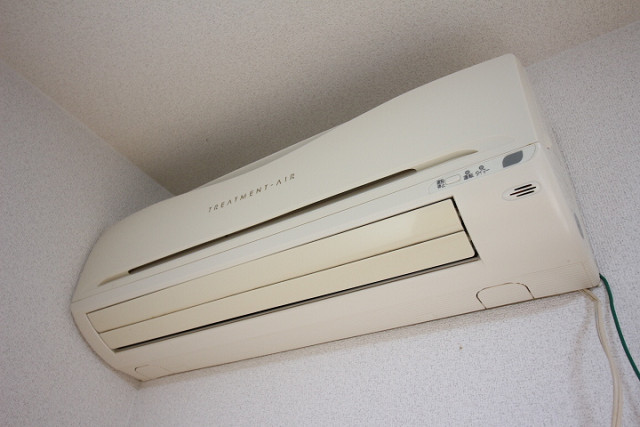 冷暖房器具
