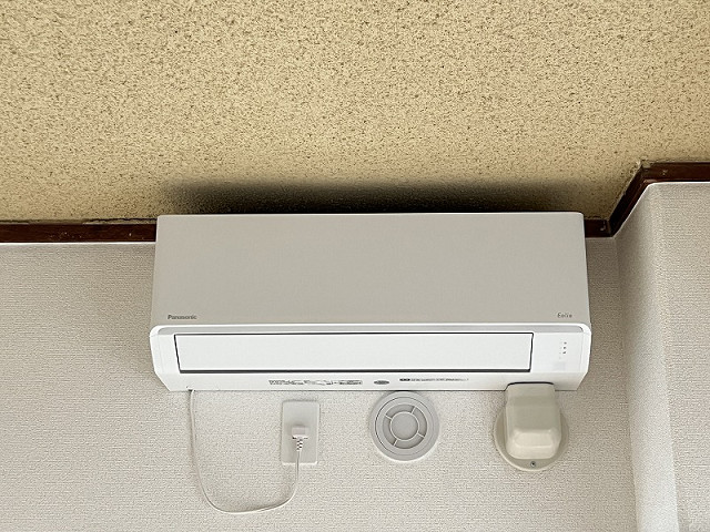 冷暖房器具