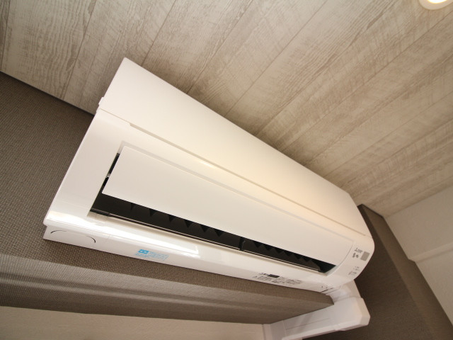 冷暖房器具
