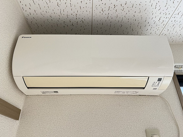 冷暖房器具