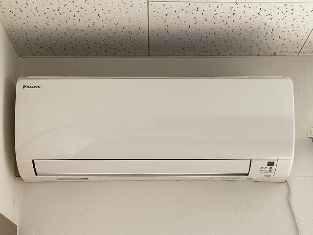 冷暖房器具