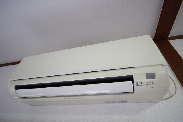 冷暖房器具