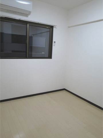 部屋４