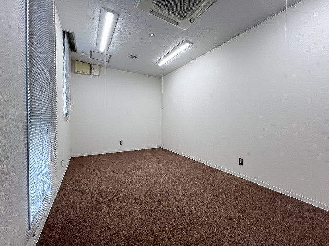 部屋４