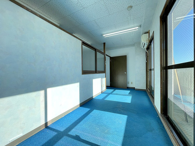 部屋４
