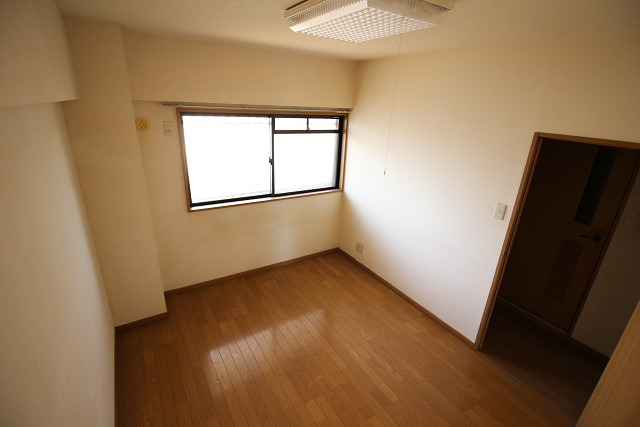 部屋４