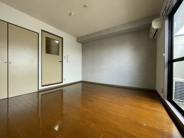 部屋４