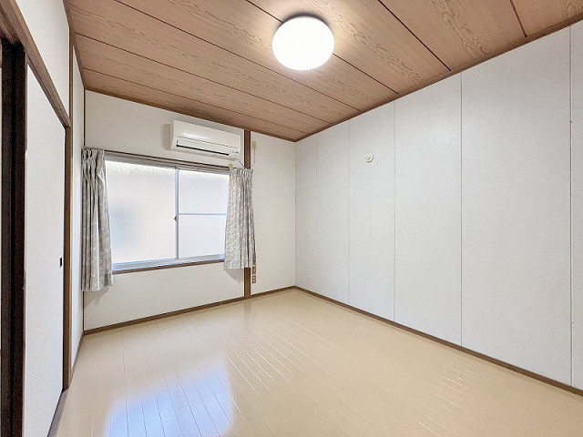 部屋４