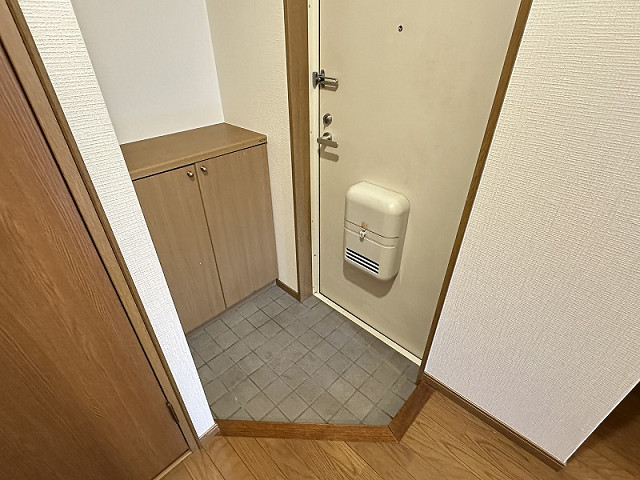 サンお買い得！SALE！　不揃い商品　9個 203 サンセールMAKI 201号室の賃貸情報（大分市古国府1丁目3番38号