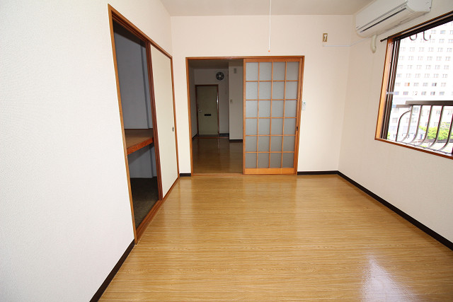 部屋４