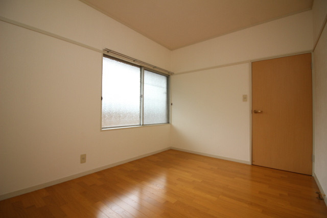 部屋４