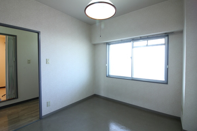 部屋４