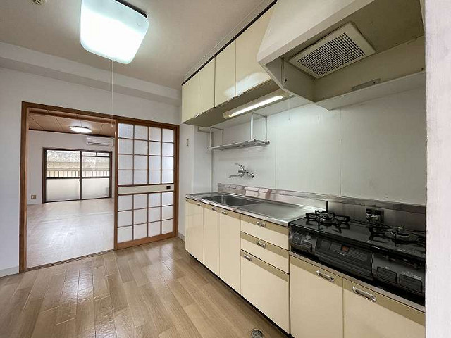 部屋４
