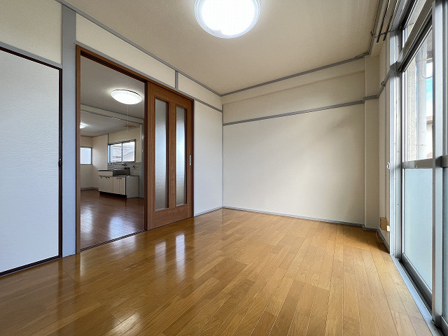 部屋４