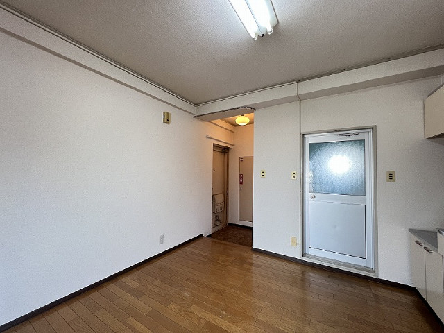 部屋４