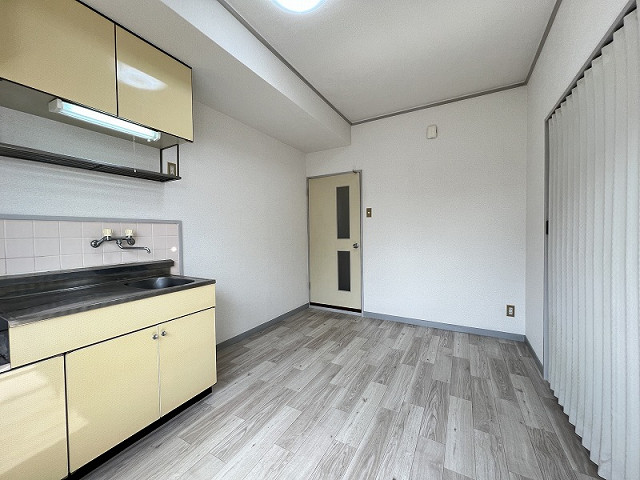 部屋４