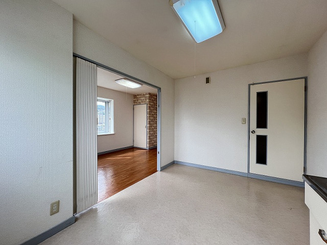 部屋４