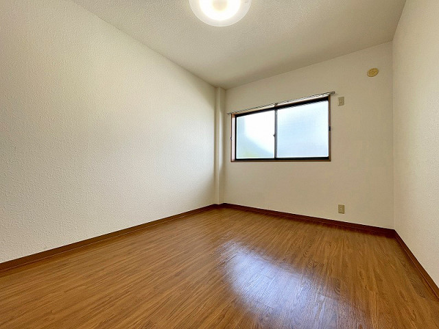 部屋４