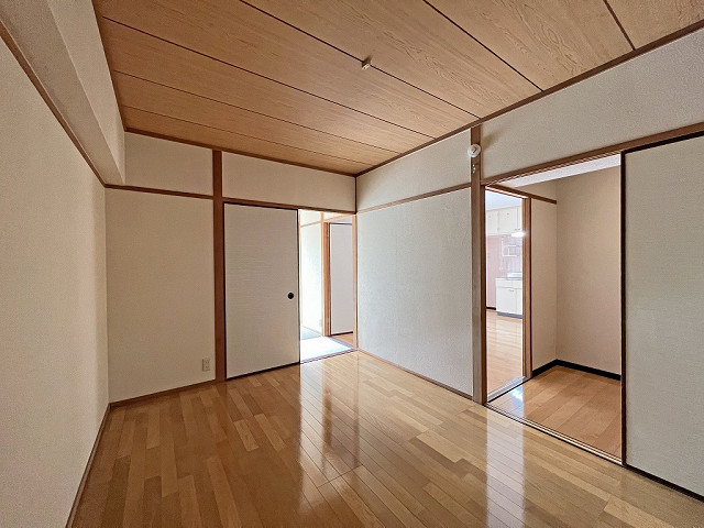 部屋４