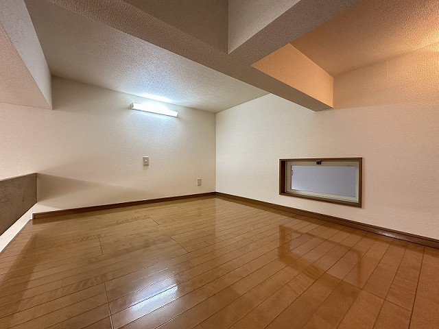 部屋４