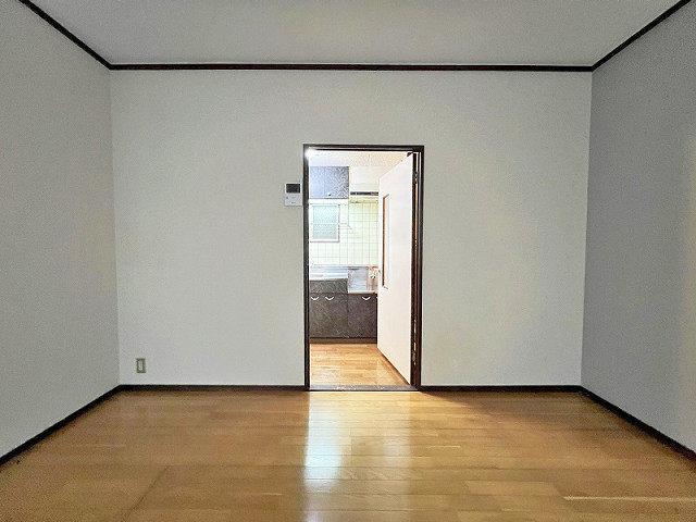 部屋４