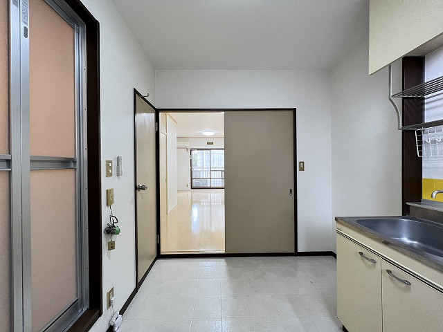 部屋４