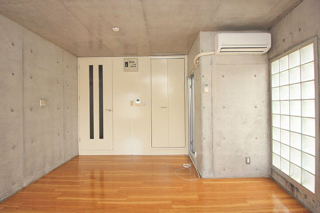 部屋４
