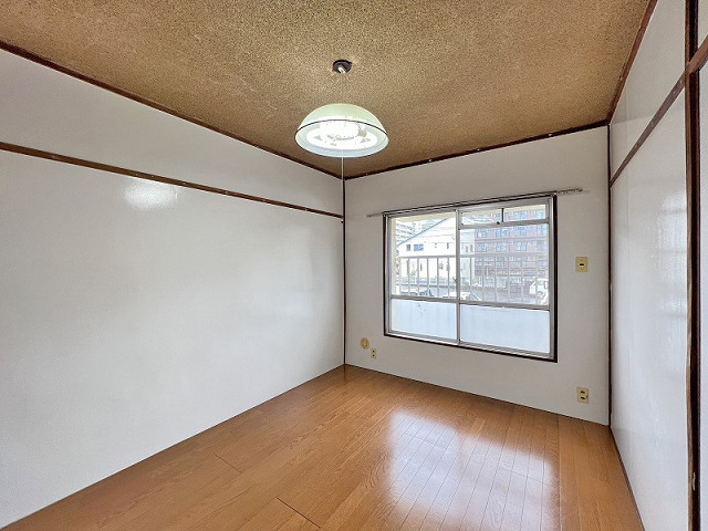 部屋４