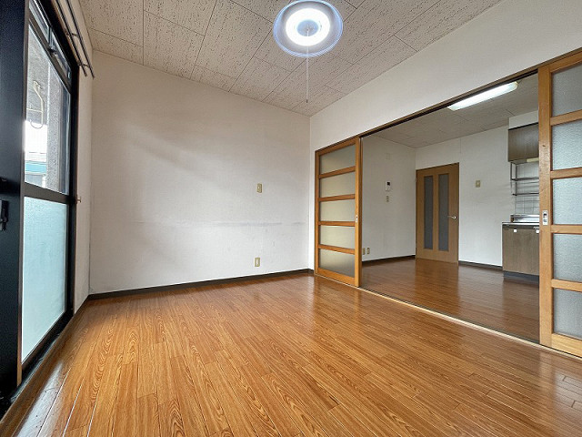 部屋４