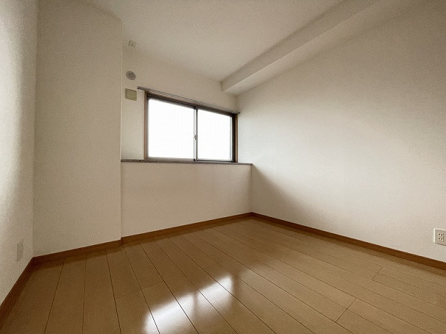 部屋４