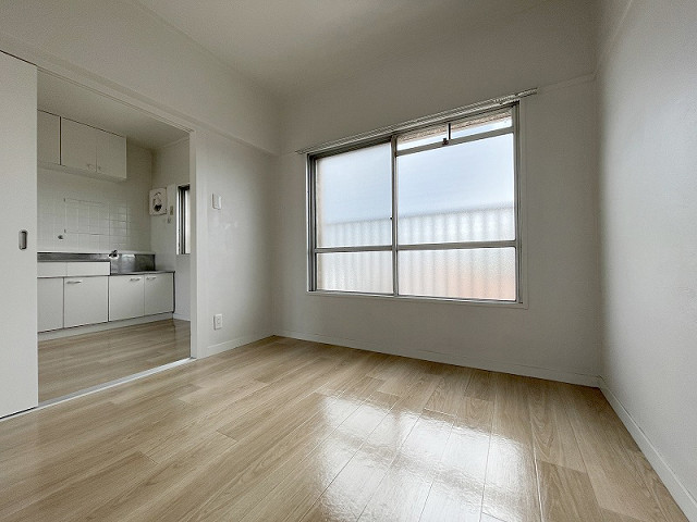 部屋４