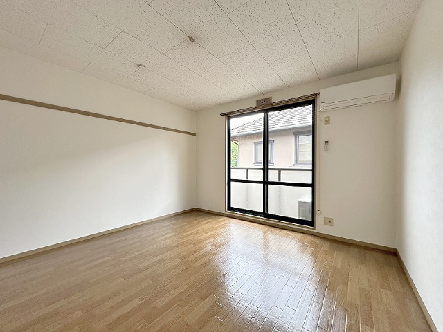 部屋４