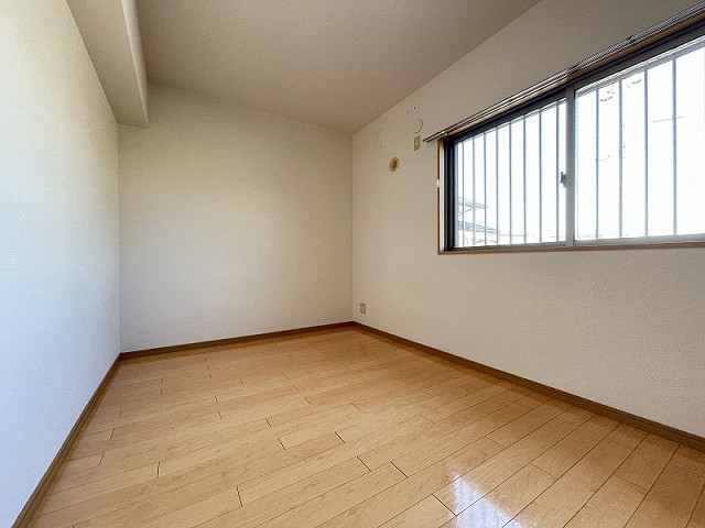 部屋４