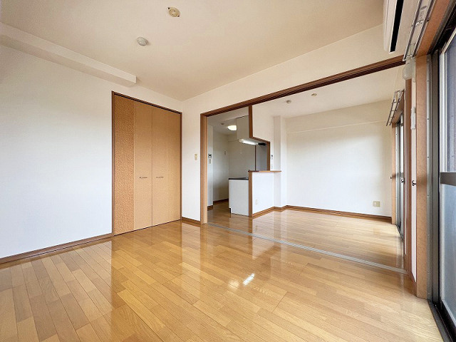 部屋４