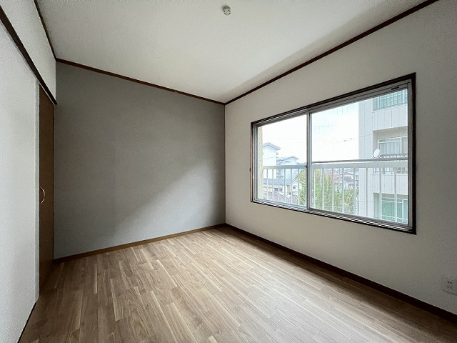 部屋４