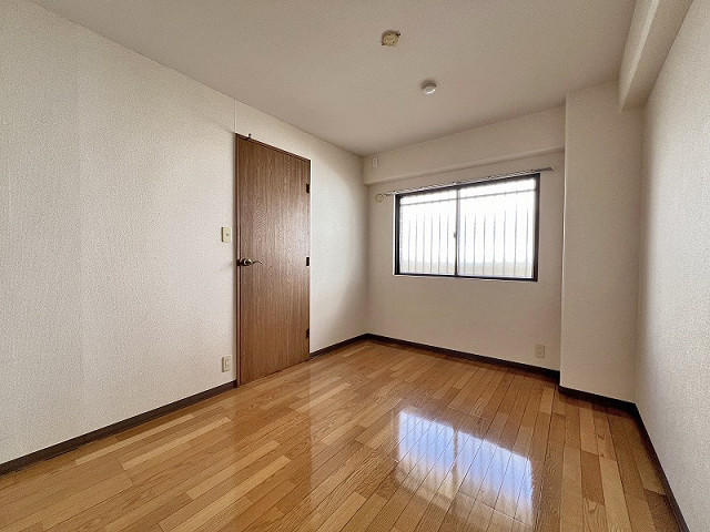 部屋４