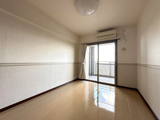 部屋４