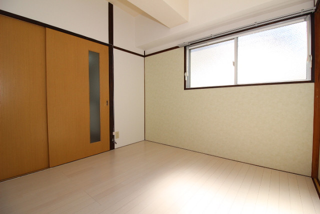 部屋４
