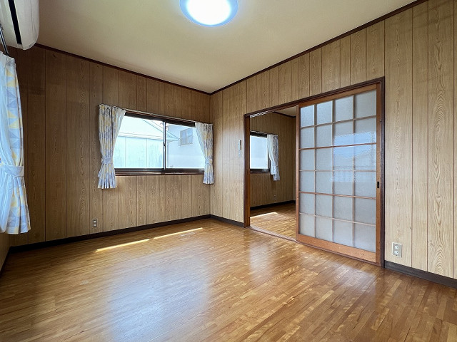 部屋４