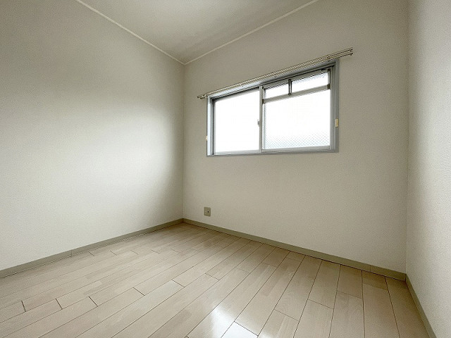 部屋４