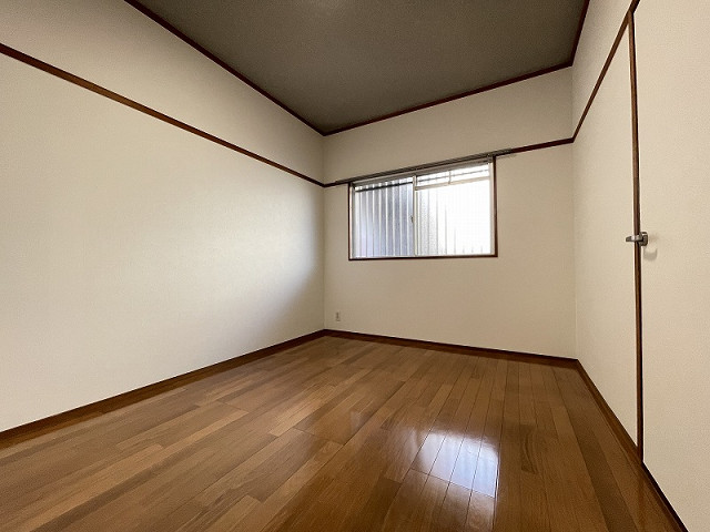 部屋４