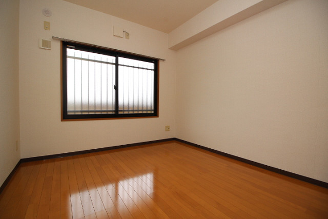 部屋４