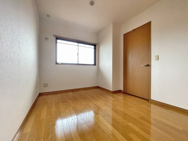 部屋４